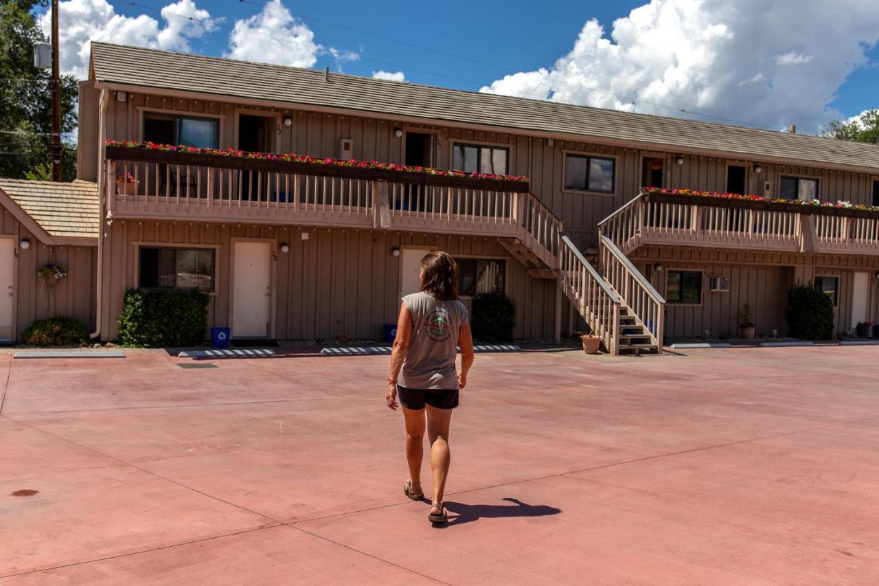 Woodland Motel Салайда Екстер'єр фото
